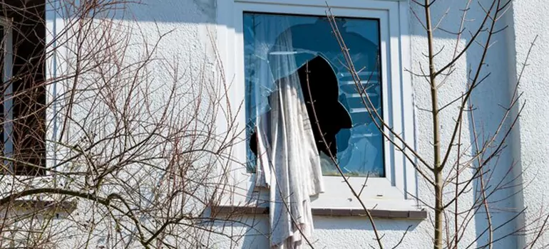 Storm Window Installation Contractors in Myrtle Grove, FL